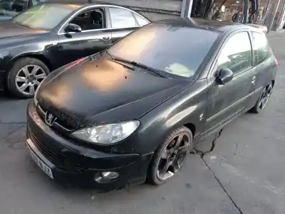 Scrapping Vehicle PEUGEOT 206 FASTBACK (2A/C) 2.0 S16 of the year 2001 powered RFN