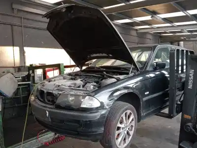 Veículo de Sucata BMW 3 TOURING (E46) 320 D do ano 2000 alimentado 204D1