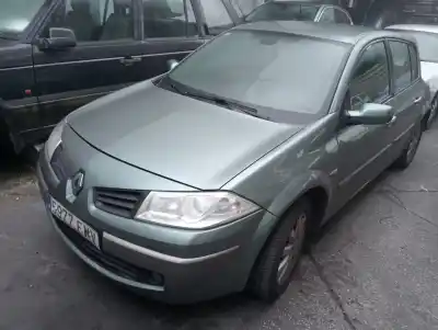 Veículo de Sucata RENAULT MEGANE II (BM0/1_, CM0/1_) 1.9 DCI do ano 2007 alimentado F9Q E8