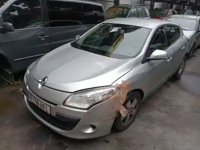 Hurda Aracı renault megane iii fastback (bz0/1_, b3_) 1.9 dci (bz0n, bz0j) yılın 2011 güçlü f9q 870,f9q 872