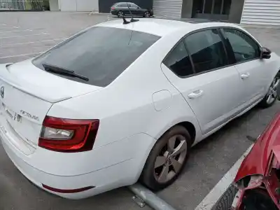 Здавання транспортного засобу skoda octavia iii (5e3, nl3, nr3) 2.0 tdi року 2017 потужний crm