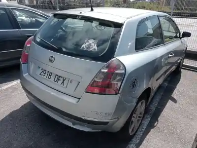 Scrapping Vehicle fiat stilo (192_) 1.9 jtd (192_xe1a) of the year 2005 powered 192 a1.000,192 b4.000,937 a7.000