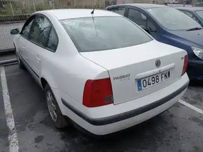 Veículo de Sucata VOLKSWAGEN PASSAT B5 (3B2) 1.9 TDI do ano 1997 alimentado AFN