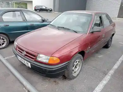 Veículo de Sucata OPEL ASTRA F (T92)  do ano 1994 alimentado C14SE