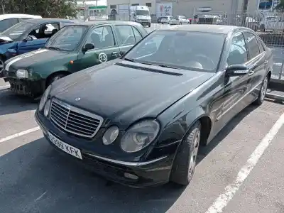 Veículo de Sucata mercedes-benz clase e (w211) e 270 cdi (211.016) do ano 2002 alimentado 647961