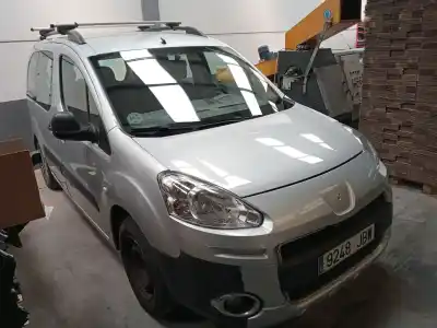 Veículo de Sucata peugeot partner tepee 1.6 hdi 90 do ano 2014 alimentado 9h06