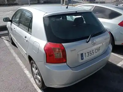 Sloopvoertuig TOYOTA COROLLA (_E12_)  van het jaar 2003 aangedreven 3ZZ-FE