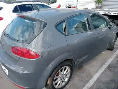 Veículo de Sucata SEAT LEON (1P1) 1.4 TSI do ano 2010 alimentado CAX