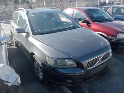 Veículo de Sucata volvo v50 (545) 2.0 d do ano 2005 alimentado d 4204 t