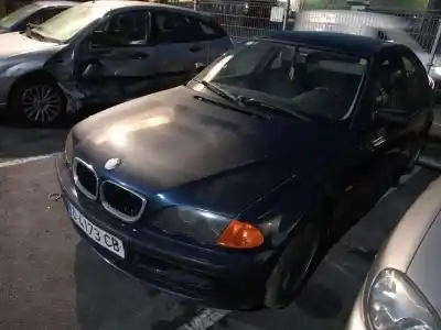 Veículo de Sucata bmw 3 (e46) 318 i do ano 1998 alimentado 194e1