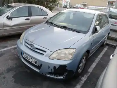 Sloopvoertuig toyota corolla (_e12_) 2.0 d-4d (cde120r_, cde120l_) van het jaar 2005 aangedreven 1cd-ftv