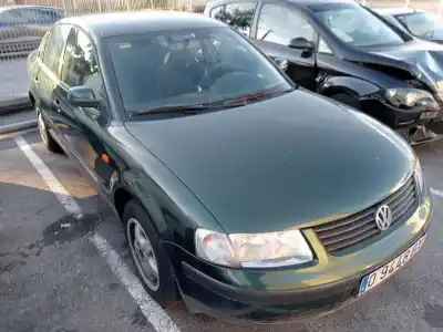 Veículo de Sucata volkswagen passat b5 (3b2) 1.9 tdi do ano 1998 alimentado afn