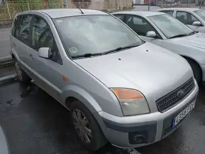 Veicolo di demolizione FORD FUSION (CBK)  dell'anno 2002 alimentato F6JB