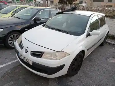 Veículo de Sucata renault megane ii (bm0/1_, cm0/1_) 1.5 dci (bm1e, cm1e) do ano 2008 alimentado k9k p7