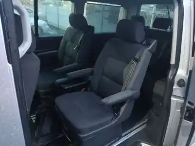 Veicolo di demolizione VOLKSWAGEN TRANSPORTER V FURGÓN (7HA, 7HH, 7EA, 7EH)  dell'anno 2009 alimentato AXD