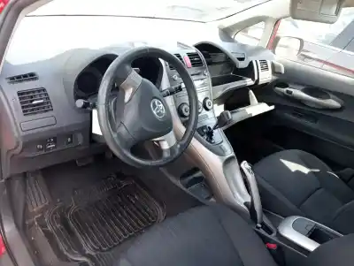 Sloopvoertuig toyota auris luna+ van het jaar 2008 aangedreven 1ndtv