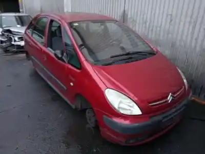 Veículo de Sucata CITROEN XSARA PICASSO (N68)  do ano 2004 alimentado RHY