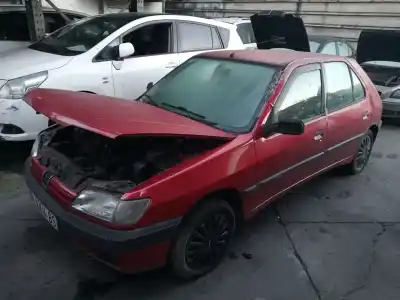 Veículo de Sucata PEUGEOT 306 FASTBACK (7A, 7C, N3, N5)  do ano 1996 alimentado D8A