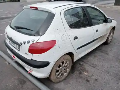 Verschrottungsfahrzeug PEUGEOT 206 FASTBACK (2A/C)  des Jahres 1999 angetrieben WJY (DW8B),WJZ (DW8)