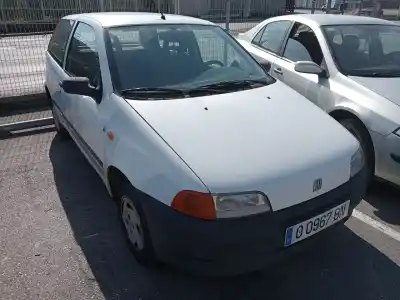 Véhicule à la ferraille FIAT PUNTO (176_) 55 1.1 de l'année 1995 alimenté 176B2000