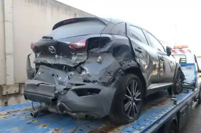 Véhicule à la ferraille mazda cx-3 2.0 de l'année 2017 alimenté pe Véhicule à la ferraille mazda cx-3 2.0 de l'année 2017 alimenté pe