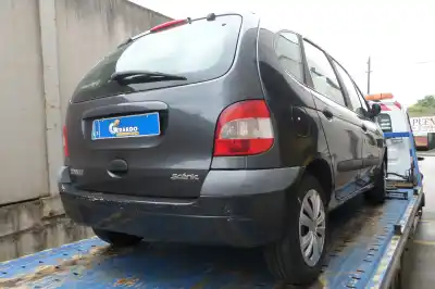 Scrapping Vehicle renault scenic rx4 (ja0) 1.9 dci sportway of the year 2001 powered 