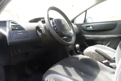 Véhicule à la ferraille citroen c4 berlina 1.6 16v hdi fap de l'année 2006 alimenté 9hy