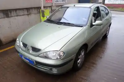 Verschrottungsfahrzeug RENAULT                                            MEGANE I FASE 2 BERLINA (BA0)                                                                                                                                                                                                                              1.9 dTi Diesel                                                                                                                                                                                                                                             des Jahres 2001 angetrieben F9QQ7