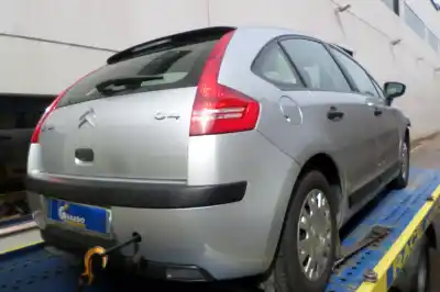 Véhicule à la ferraille citroen c4 berlina 1.6 16v hdi de l'année 2010 alimenté 9hxdv6ated4