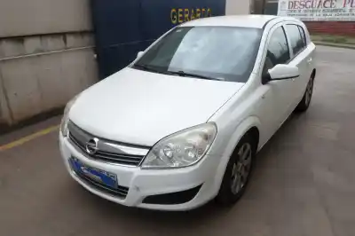 Veicolo di demolizione OPEL ASTRA H BERLINA 1.7 16V CDTI dell'anno 2008 alimentato Z17DTH