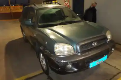 Veicolo di demolizione HYUNDAI SANTA FE 2.0 CRDi dell'anno 2004 alimentato D4EA
