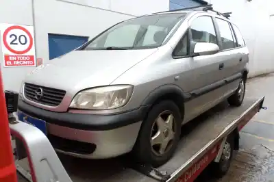 Sloopvoertuig OPEL ZAFIRA A 1.6 16V van het jaar 1999 aangedreven X16XEL