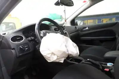 Veículo de Sucata ford focus berlina (cap) 1.8 tdci turbodiesel cat do ano 2006 alimentado kkda