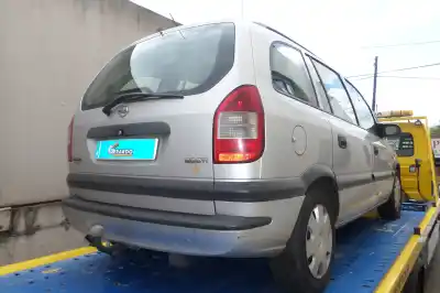 Veículo de Sucata opel zafira a 2.0 dti do ano 2004 alimentado y20dth