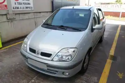 Здавання транспортного засобу RENAULT SCENIC (JA..) 2.0 16V CAT (F4R) року 2002 потужний F4R E747