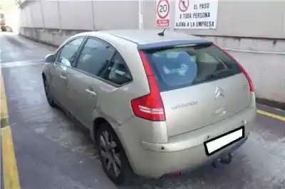 Véhicule à la ferraille citroen c4 berlina 9hxdv6ated4 de l'année 2005 alimenté 9hxdv6ated4