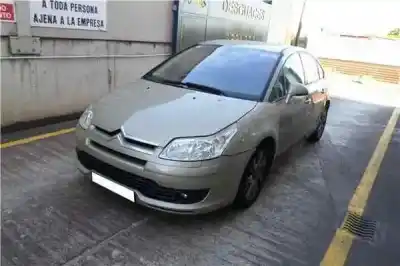 Véhicule à la ferraille citroen c4 berlina 9hxdv6ated4 de l'année 2005 alimenté 9hxdv6ated4