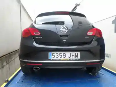 Hurda Aracı opel astra j berlina 5p a20dth yılın 2015 güçlü a20dth