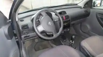 Здавання транспортного засобу opel corsa c z10xe року 2001 потужний z10xe