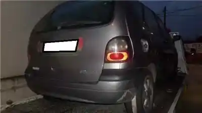 Scrapping Vehicle renault scenic (ja..) k4j of the year 1999 powered k4j