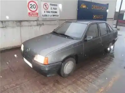 Veículo de Sucata OPEL KADETT E 1.6 do ano 0 alimentado 16 SV