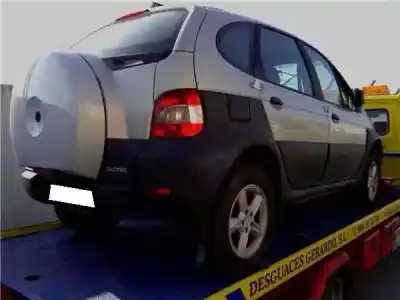 Scrapping Vehicle renault scenic rx4 (ja0) f4r744 of the year 2000 powered f4r744