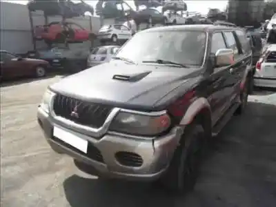 Sloopvoertuig mitsubishi montero sport (k90) 4d 56t van het jaar 2001 aangedreven 4d 56t