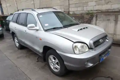 Veicolo di demolizione HYUNDAI SANTA FE 2.0 CRDi dell'anno 2002 alimentato D4EA