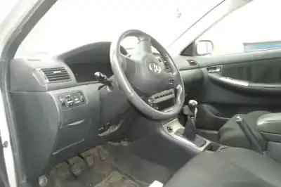 Veículo de Sucata toyota corolla 2.0 turbodiesel do ano 2006 alimentado 1cdftv