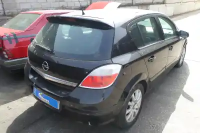 Veicolo di demolizione opel astra h berlina 1.7 16v cdti dell'anno 2004 alimentato z17dth