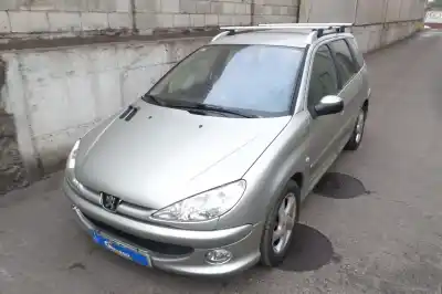 Vehicul casat PEUGEOT                                            206 SW                                                                                                                                                                                                                                                     1.4 16V CAT (KFU / ET3J4)                                                                                                                                                                                                                                  al anului 2006 alimentat KFUET3J4