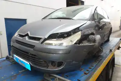 Veículo de Sucata CITROEN C4 BERLINA  do ano 2006 alimentado 9HXDV6ATED4