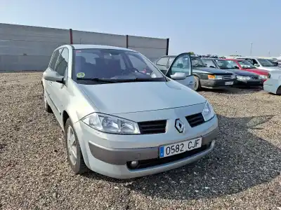 Здавання транспортного засобу renault megane ii (bm0/1_, cm0/1_) 1.6 16v fase 1 року 2003 потужний k4m t7