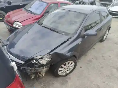 Veículo de Sucata opel astra h gtc (a04) 1.9 cdti 16v (l08) do ano 2006 alimentado z 19 dt